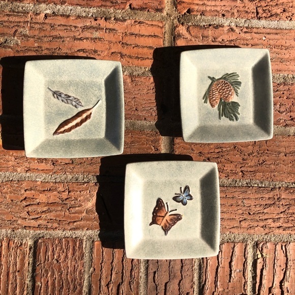 Set of 3 Small Square Ceramic Mini Plates Butterflies, Feathers & Pinecones - Picture 1 of 6